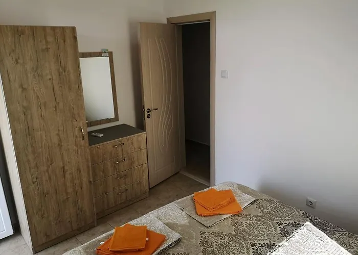 Апартаменты Elvira *