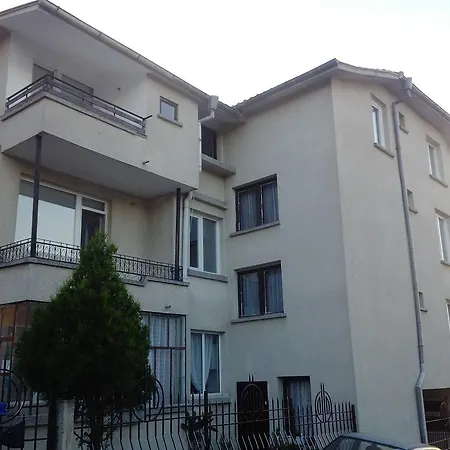 Appartement Elvira *